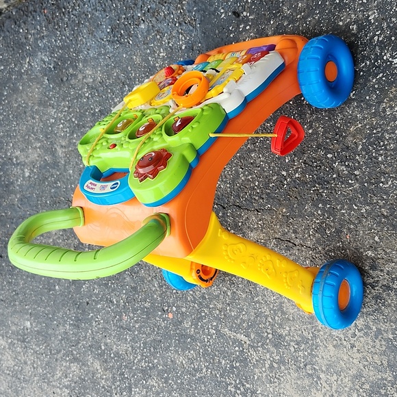 Vtech Sit To Stand Learning Walker - Picture 2 of 4